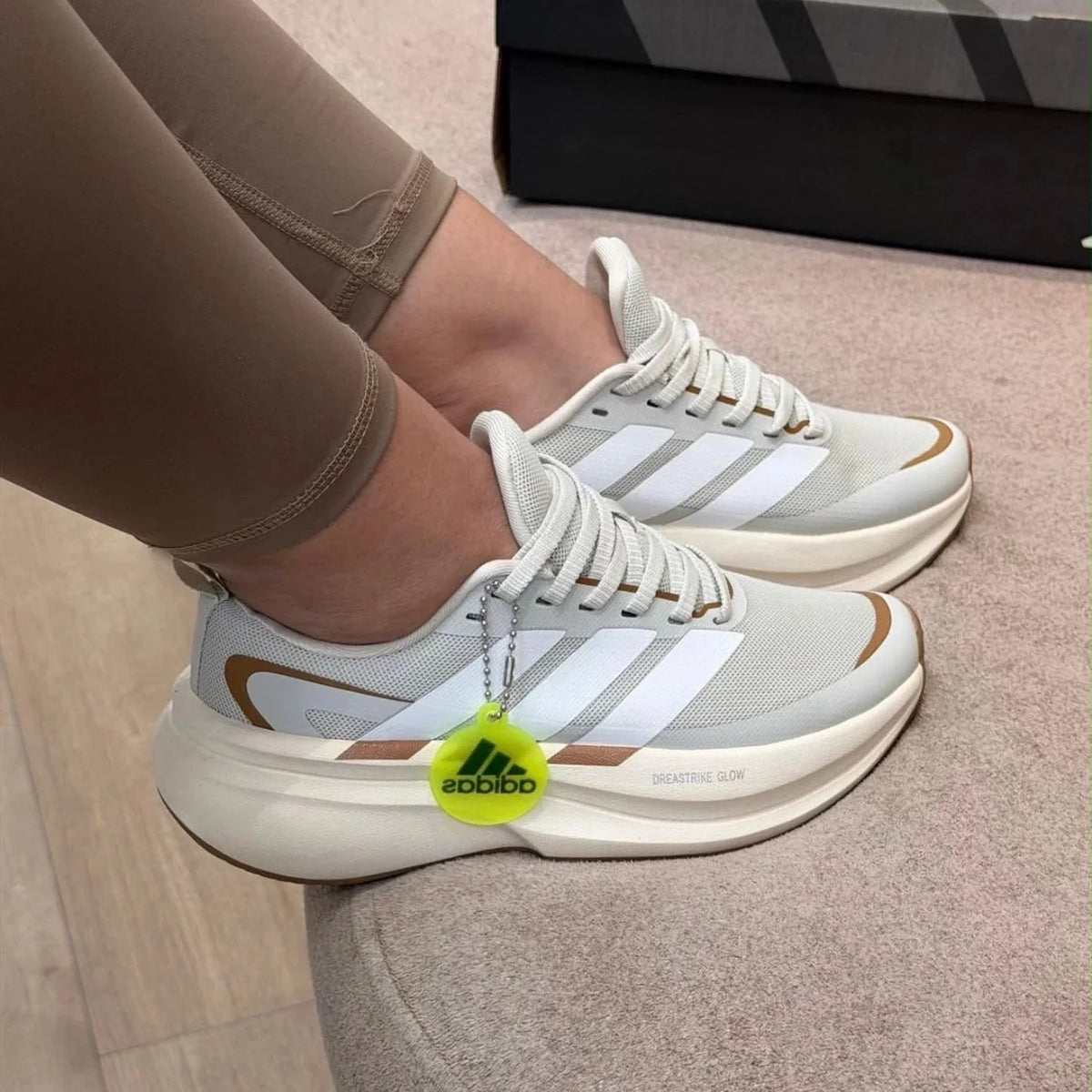 Adidas Questar