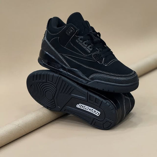 Jordan retro 3 black x travis scott