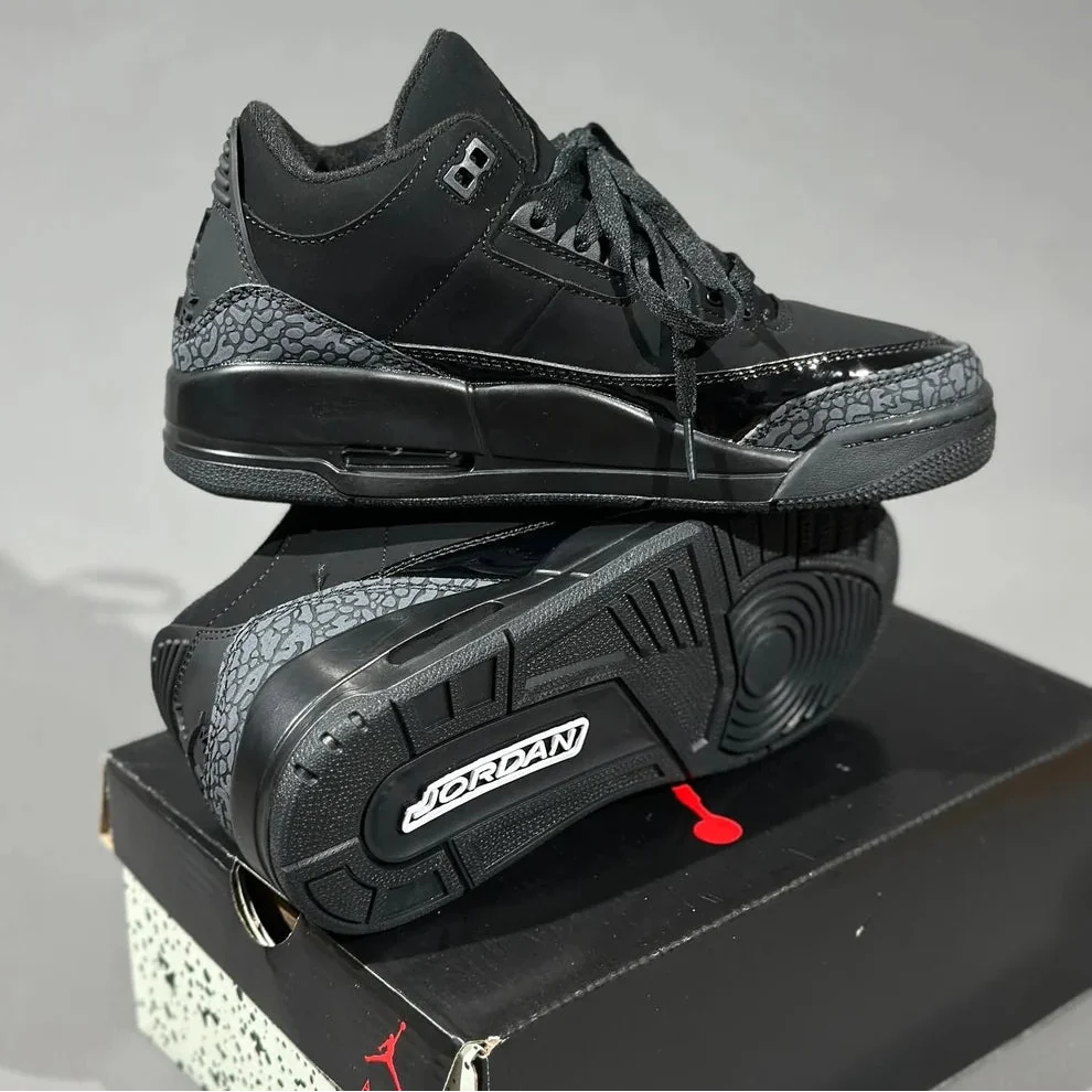 Jordan Retro 3 Black Cat