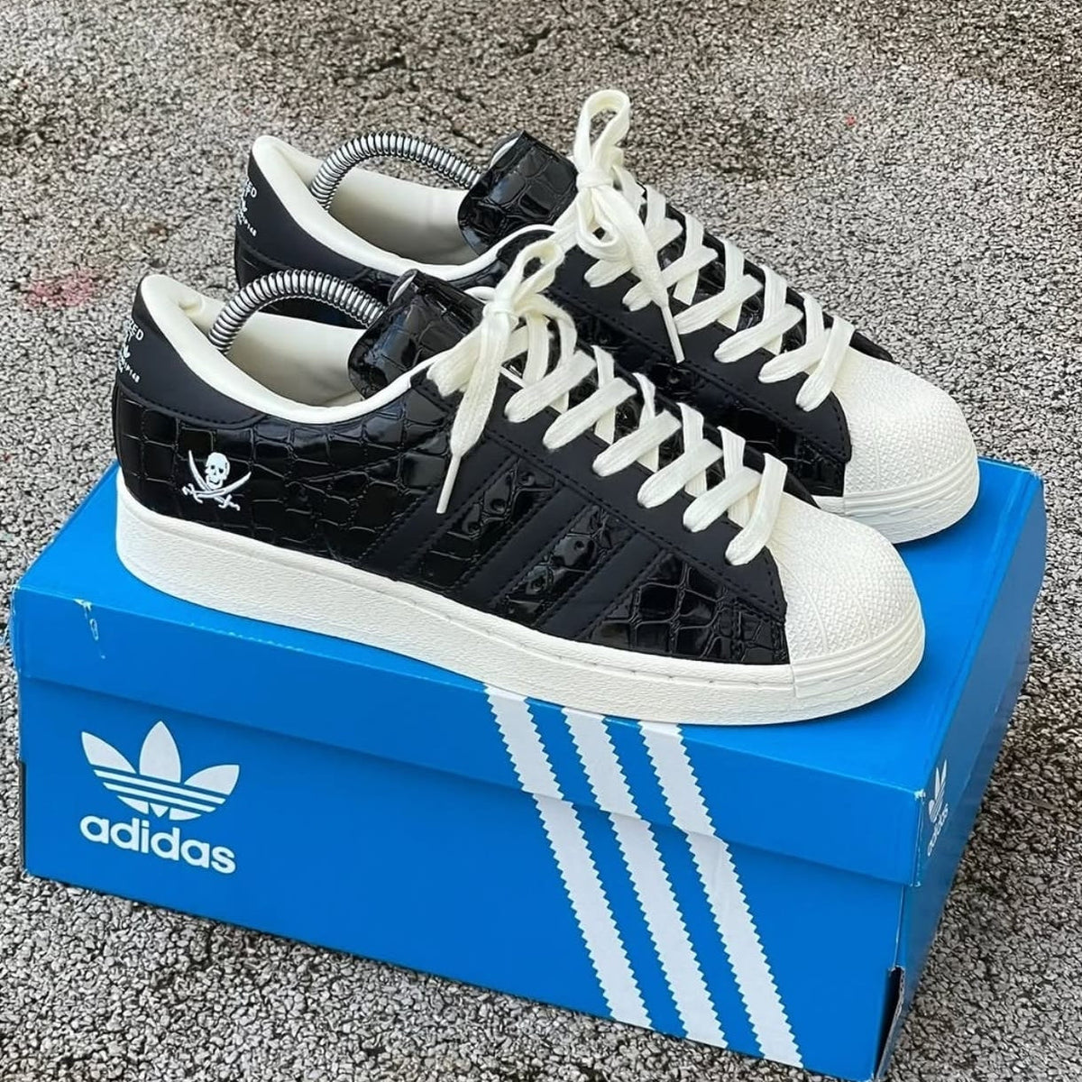 Adidas Super Star Pirata