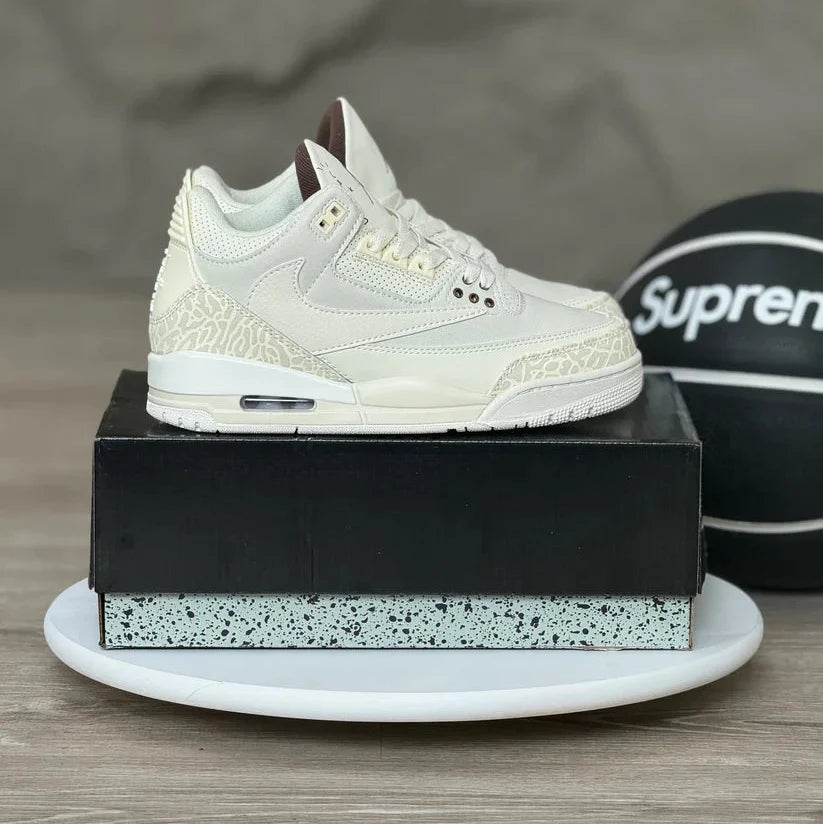 Jordan retro 3 black x travis scott